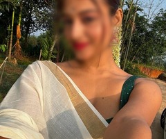 Alisha Kapoor Available for Friendly Private Meet