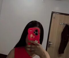 Hot Independent Girl Available Near You in Shupiyan