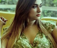 Kashmiri Girl Available in Revelganj for Hotel Meet