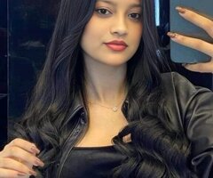 Gayatri Kapoor – Professional Companion in Orai
