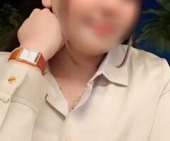 Young Girl Available in Bahadurganj with Hotel Service