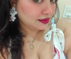 Trusted Companion in Darjiling – Tanya Thakur | Fair Rates