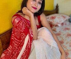 Sexy College Girl Available in Rampur Right Now