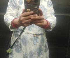 Sonali Mukherjee Available for Private Hotel Meet