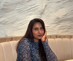 Riya Banerjee Available with Low Price Service in Mirganj