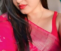 Indian VIP Girl Available Near You in Kunnamangalam