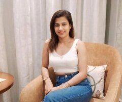 Falguni Khan Ready for Hotel Visit in Ghorawal