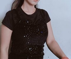 Aisha Patel – Premium Call Girls in Garhwa | Easy Booking Available